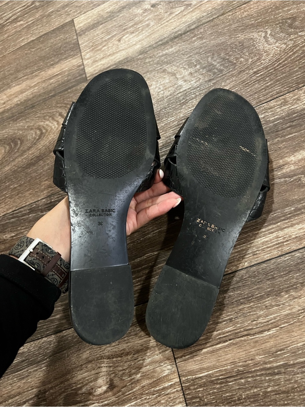 ZARA Black Croc-Texture Leather Slide Sandals - Women's size EUR 39 or US 9 - Picture 4 of 8